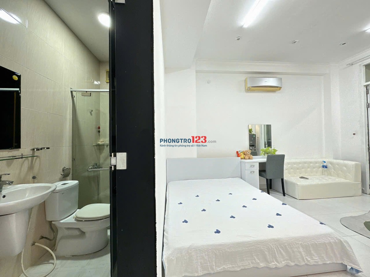 THUÊ NGAY CĂN HỘ FULL NỘI THẤT TÁCH BẾP GIÁP Q1, Q3 - CHỢ BÀ CHIỂU