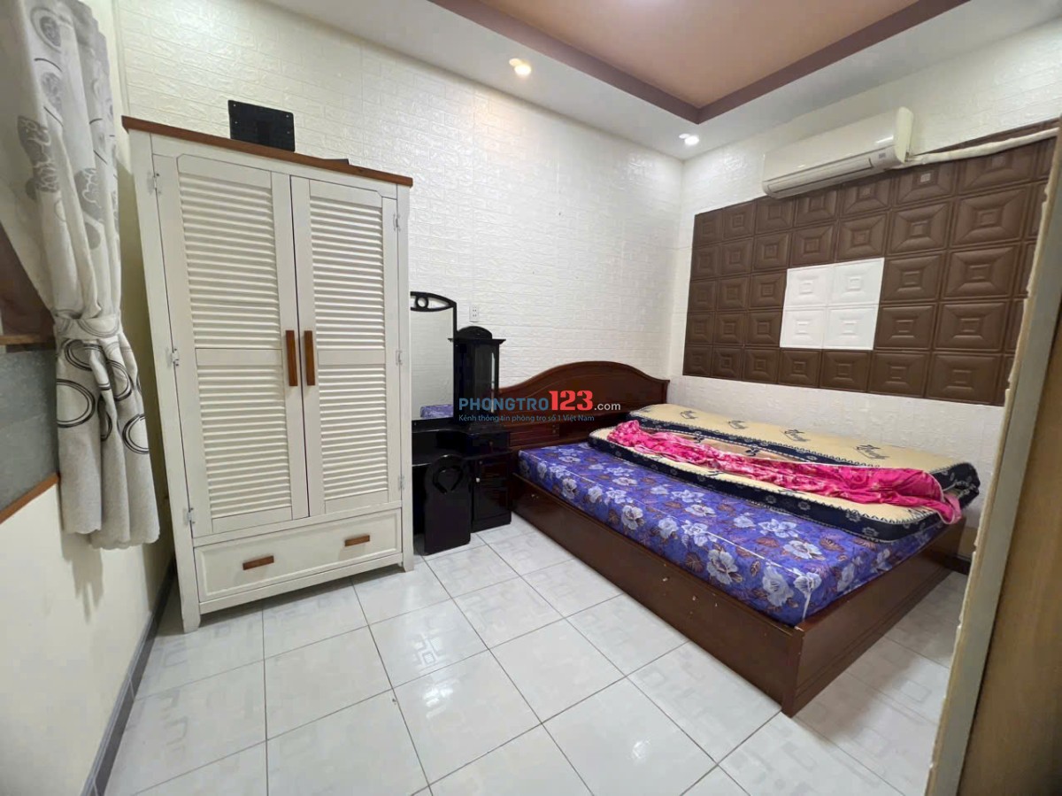 Chung cư Trần Nhật Duật,Tân Định, Quận 1: 73m2,2p ngủ ,NT, 12tr