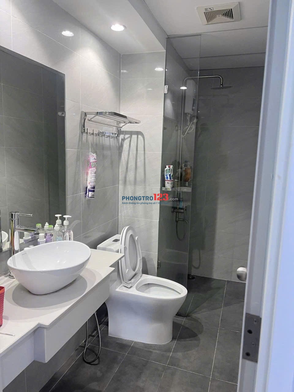Chung cư Resgreen, Thoại Ngọc Hầu, TP: 2p ngủ, 2wc, full nội thất, 12tr/th