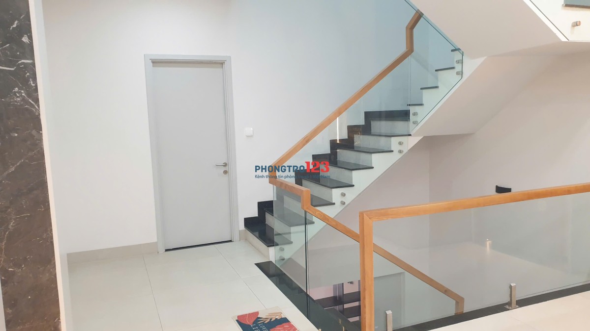 Phòng cho thuê cao cấp đầy đủ nội thất