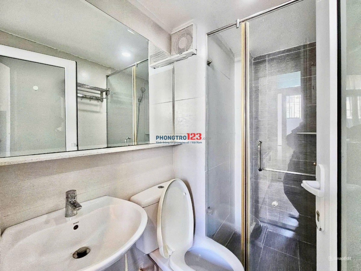 DUPLEX CÓ CỬA SỔ THOÁNG ĐẦY ĐỦ TIỆN ÍCH NẰM Ở LÝ PHỤC MAN QUẬN 7