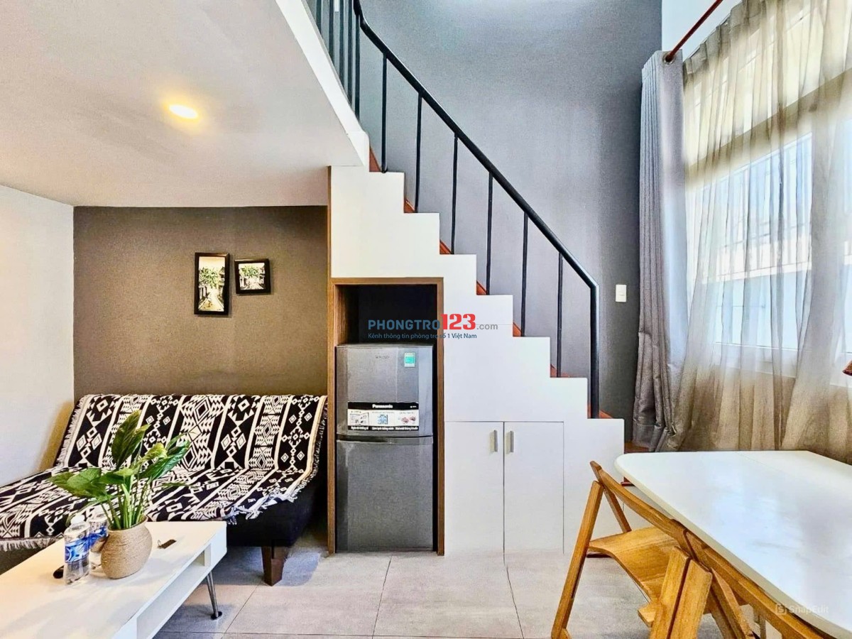 DUPLEX CÓ CỬA SỔ THOÁNG ĐẦY ĐỦ TIỆN ÍCH NẰM Ở LÝ PHỤC MAN QUẬN 7