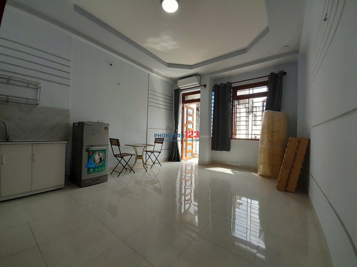 Cho Thuê Phòng Trọ Gò Vấp – BC Thoáng, Full Nội Thất, Gần Khu PM Quang Trung, ĐH FPT