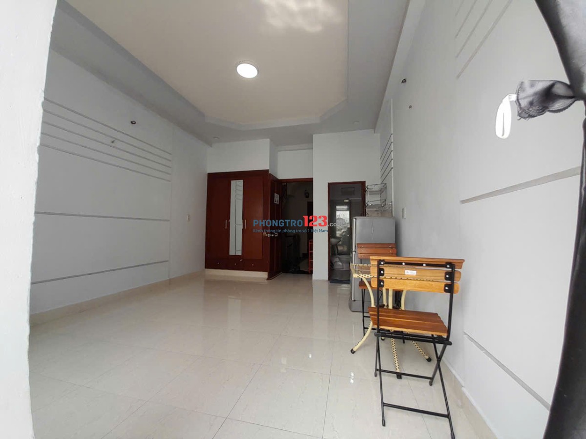 Cho Thuê Phòng Trọ Gò Vấp – BC Thoáng, Full Nội Thất, Gần Khu PM Quang Trung, ĐH FPT