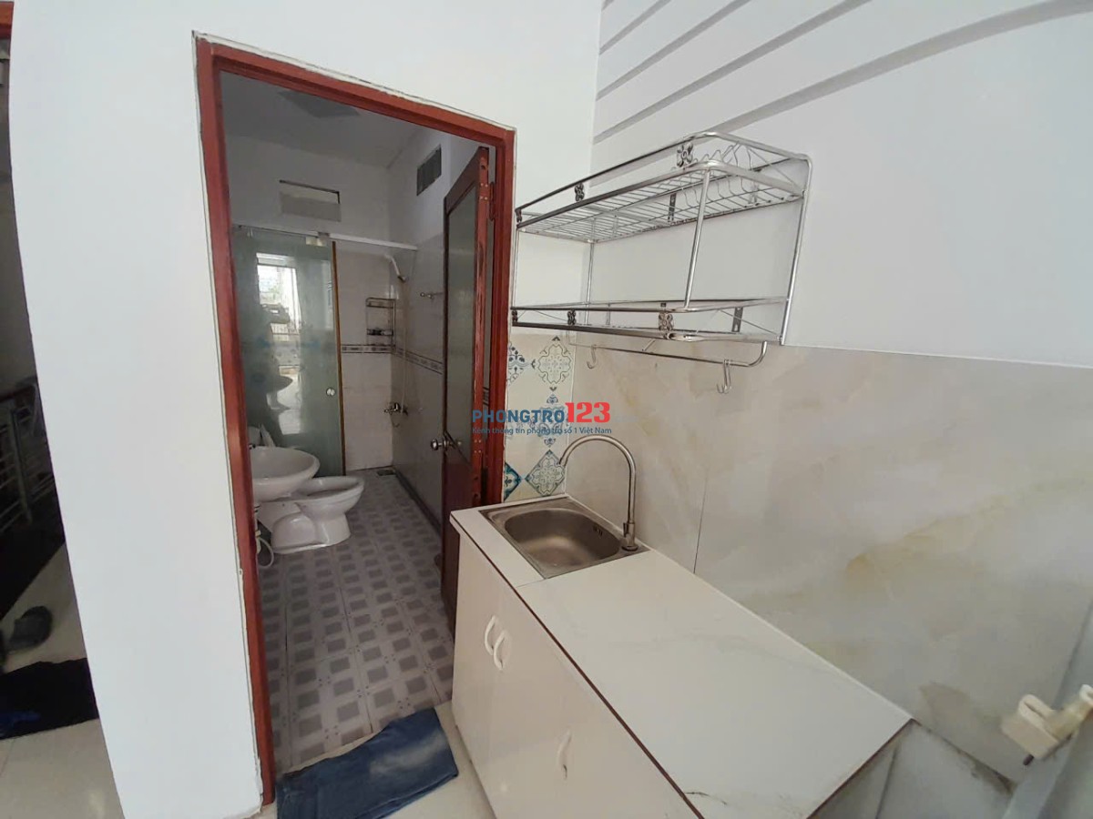 Cho Thuê Phòng Trọ Gò Vấp – BC Thoáng, Full Nội Thất, Gần Khu PM Quang Trung, ĐH FPT