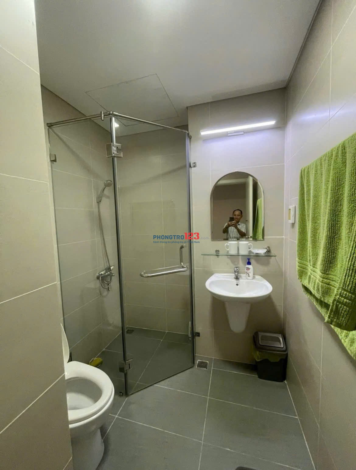 Chung cư Satra, Phan Đăng Lưu, Phú Nhuận, 93m2, 2PN, Nội thất, 16tr5/th.