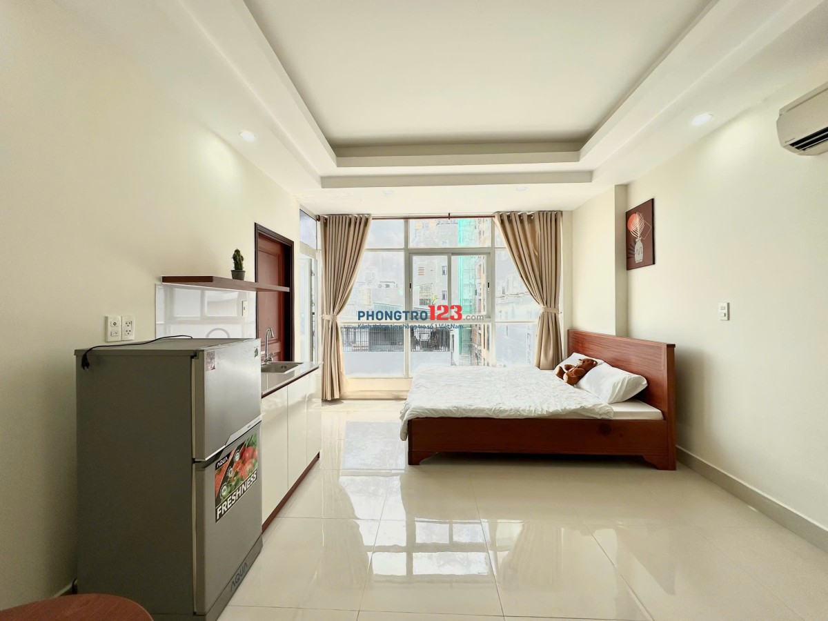 CHO THUÊ CĂN HỘ DỊCH VỤ NGAY SÂN BAY CÓ CỬA SỔ LỚN, KHU AN NINH