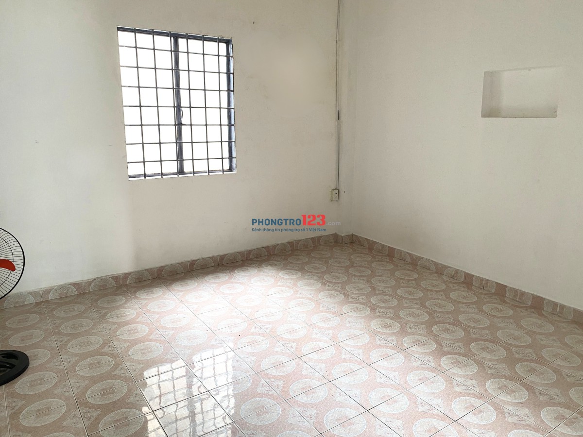 Phòng trọ máy lạnh - sát ETOWN cộng hòa - giờ giấc tự do
