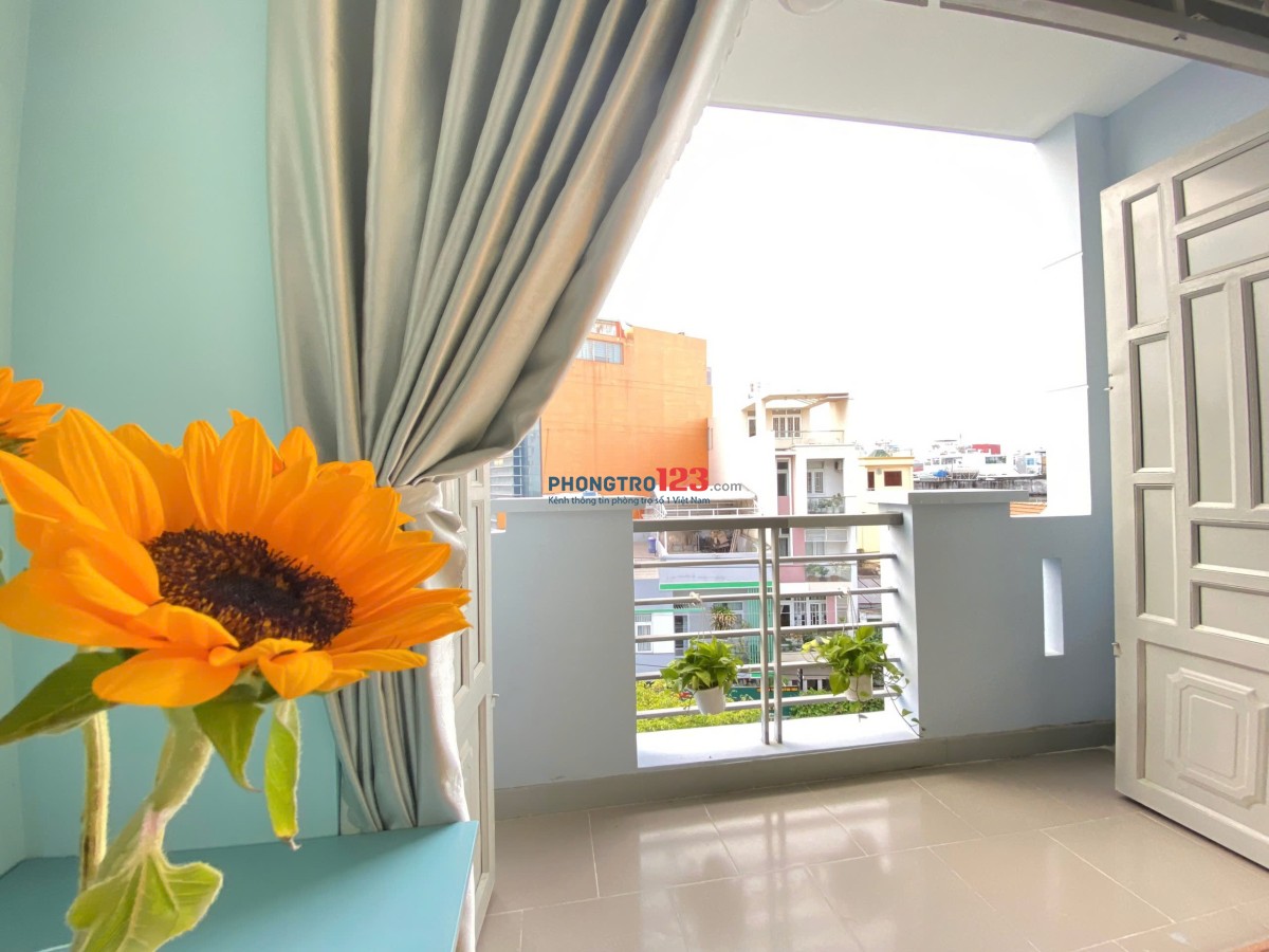 THUÊ NGAY CĂN HỘ TÂN CẢNG FULL NỘI THẤT BAN CÔNG GIÁP Q1, Q2 - LANDMARK 81