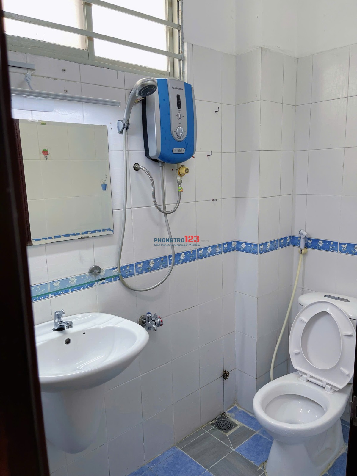 THUÊ NGAY CĂN HỘ NGUYỄN KIỆM FULL NỘI THẤT BAN CÔNG GẦN SÂN BAY TSN GIÁP Q.BTHANH