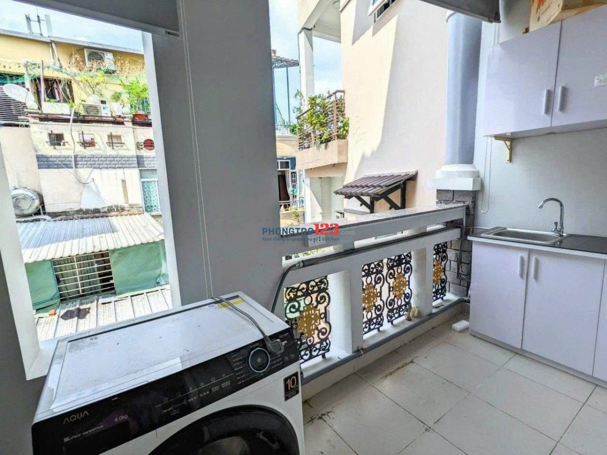 Cho Thuê Căn Hộ 2PN + Ban Công Tách Bếp 50m2 - Phan Xích Long ️