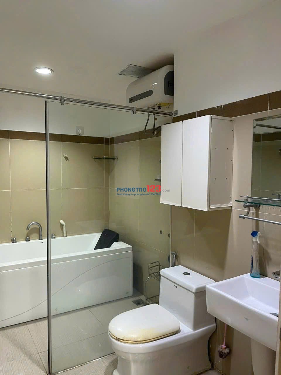Satra Eximland, Phan Đăng Lưu, Phú Nhuận: 90m2, 2p ngủ,2wc, NT, 17tr