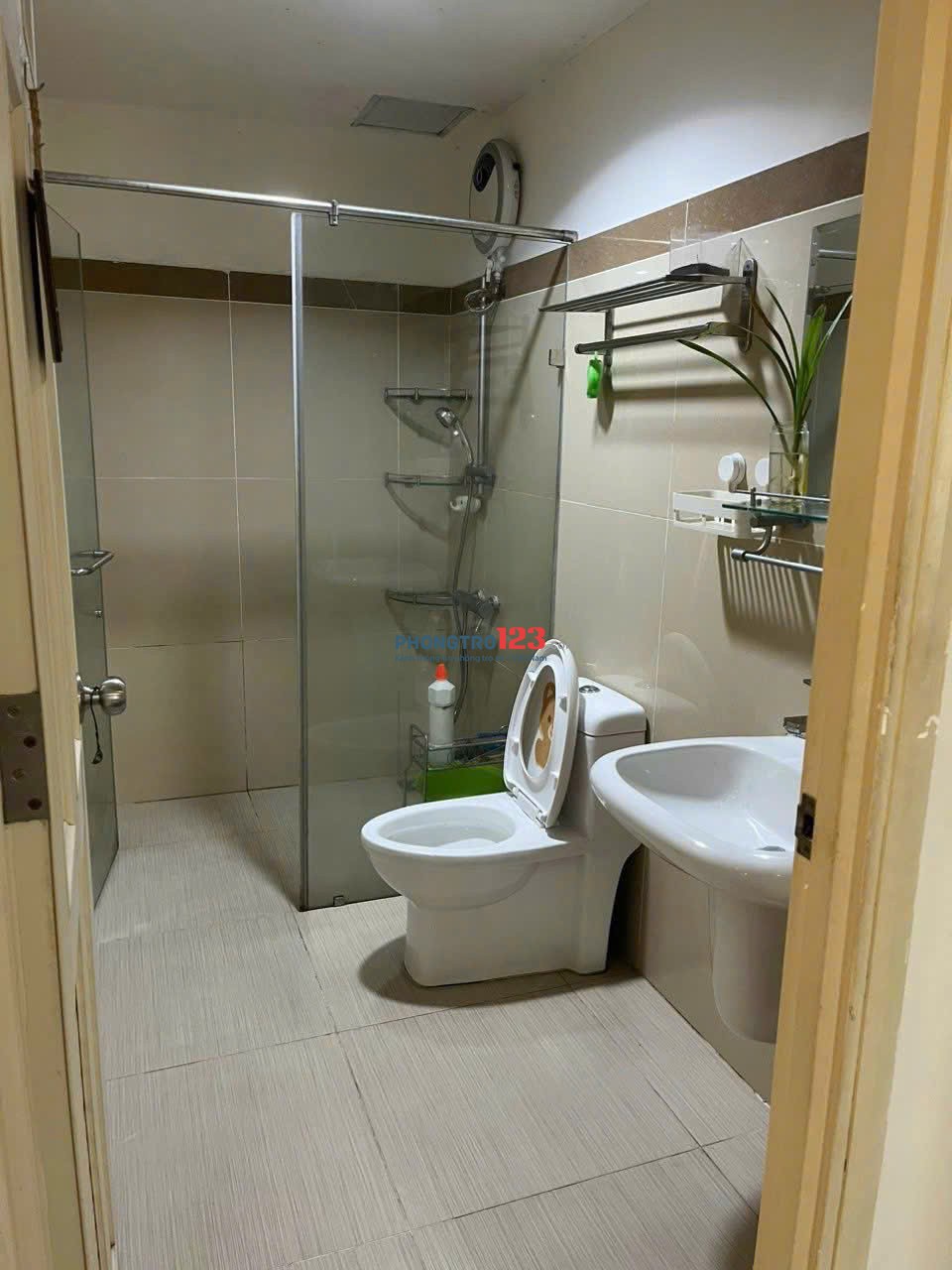 Satra Eximland, Phan Đăng Lưu, Phú Nhuận: 90m2, 2p ngủ,2wc, NT, 17tr