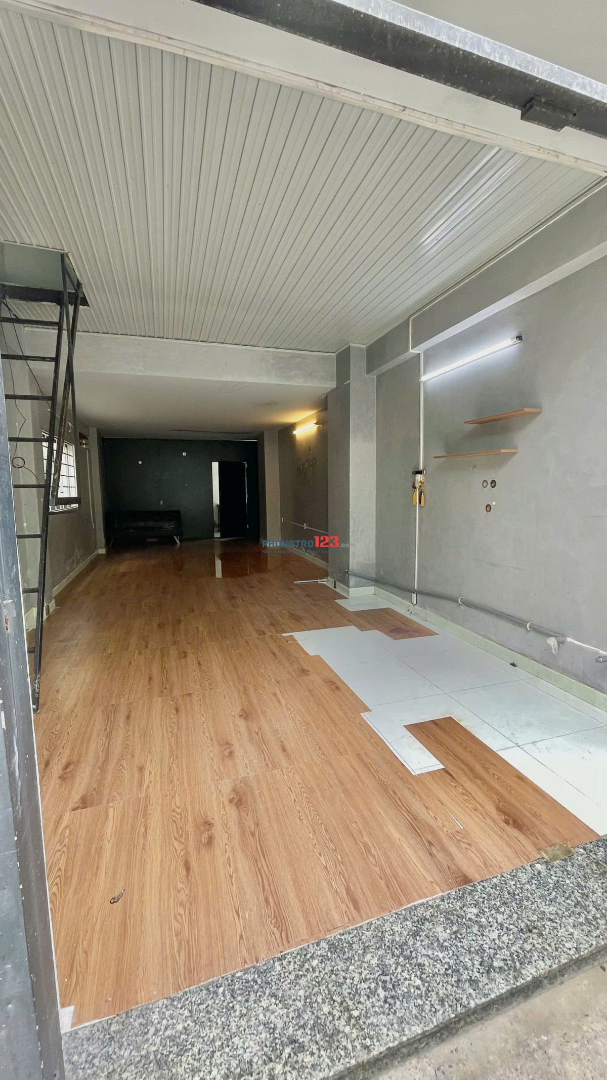 TRỐNG LẠI MẶT BẰNG KINH DOANH RỘNG 60M2 NGAY TÂN SƠN NHÌ