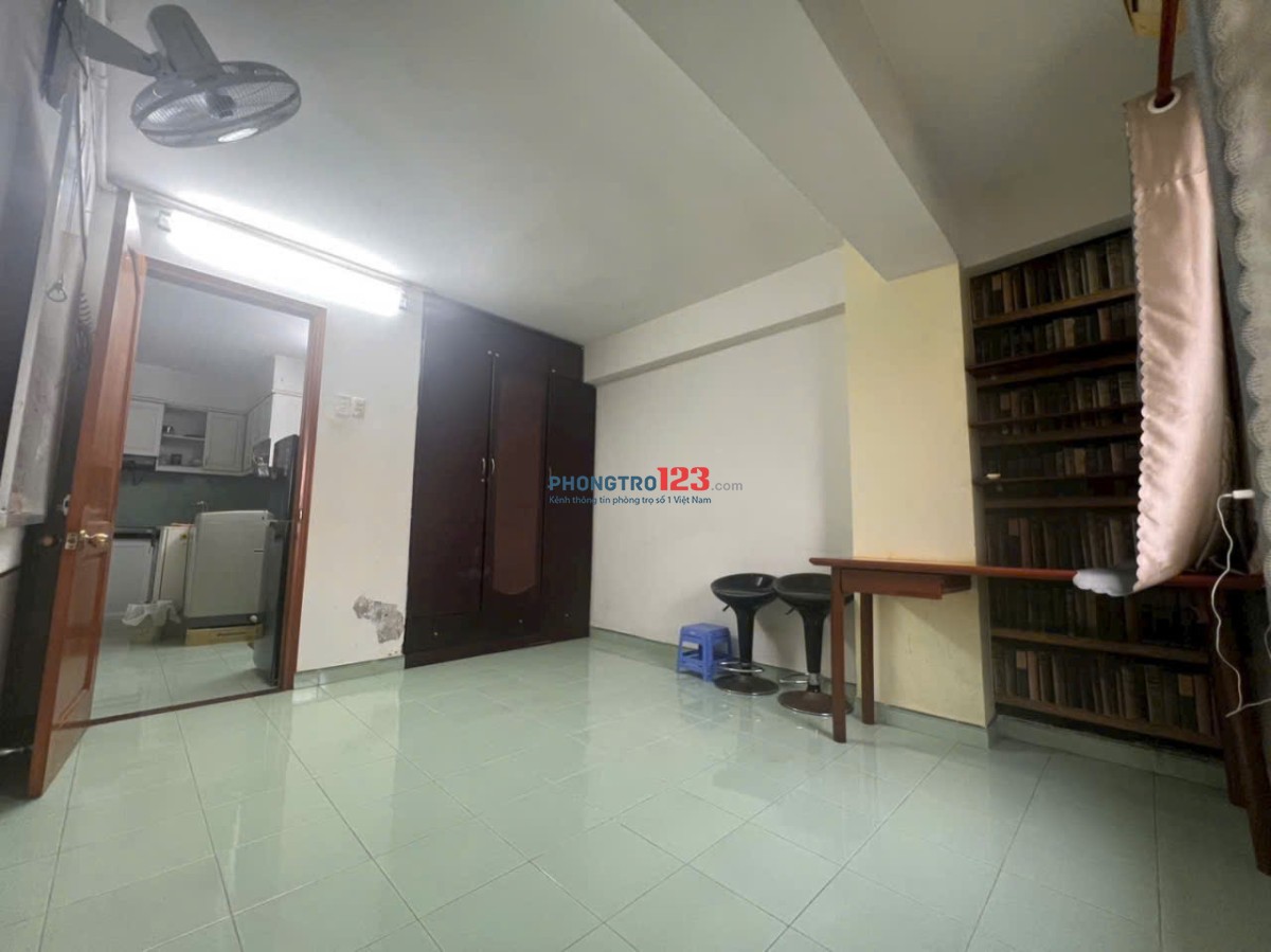 Chung cư A2 Vũ Huy Tấn, P3, Bình Thạnh: 60m2, 2p ngủ, NTCB, 9tr/th