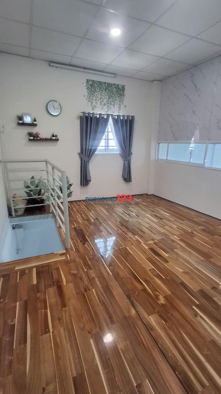 Cho thuê nhà rộng, đẹp, thoáng mát, quận Bình Thạnh, giá thuê chỉ 12 triệu/tháng.