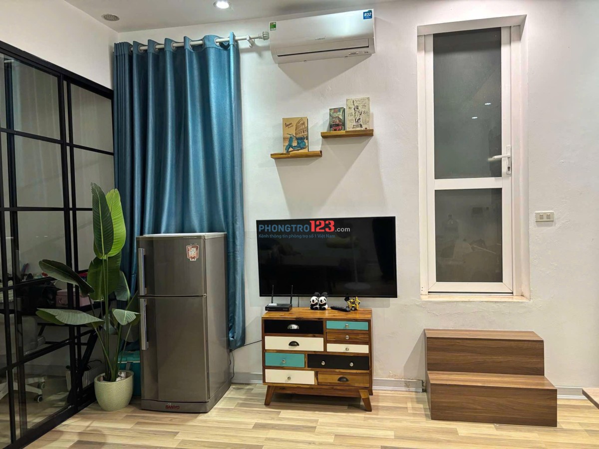 Cho thuê lại căn hộ gần Vincom Bà Triệu, quận Hai Bà Trưng, HN