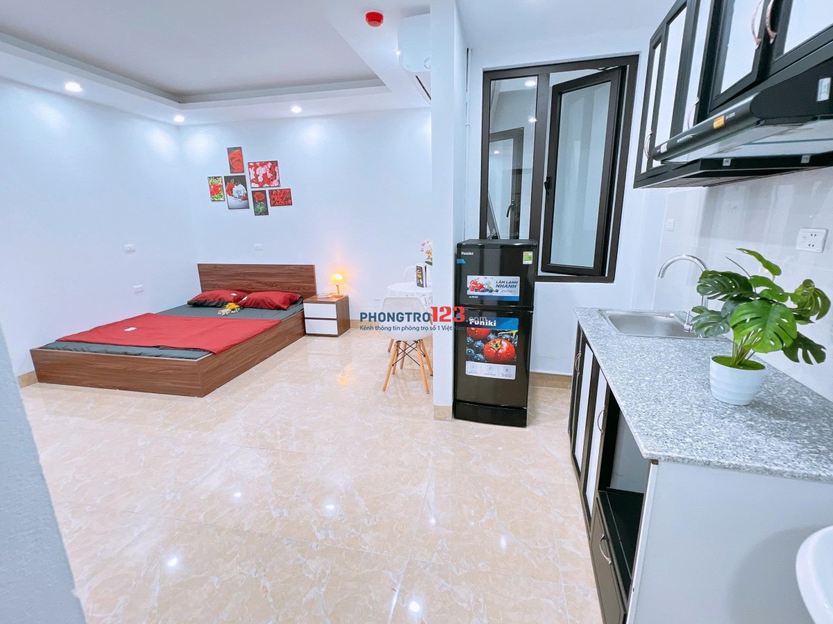  Phòng đơn 30m² – bếp riêng – full đồ 3B ngõ 569 Lạc Long Quân, gần Hồ Tây – HV Hành Chính
