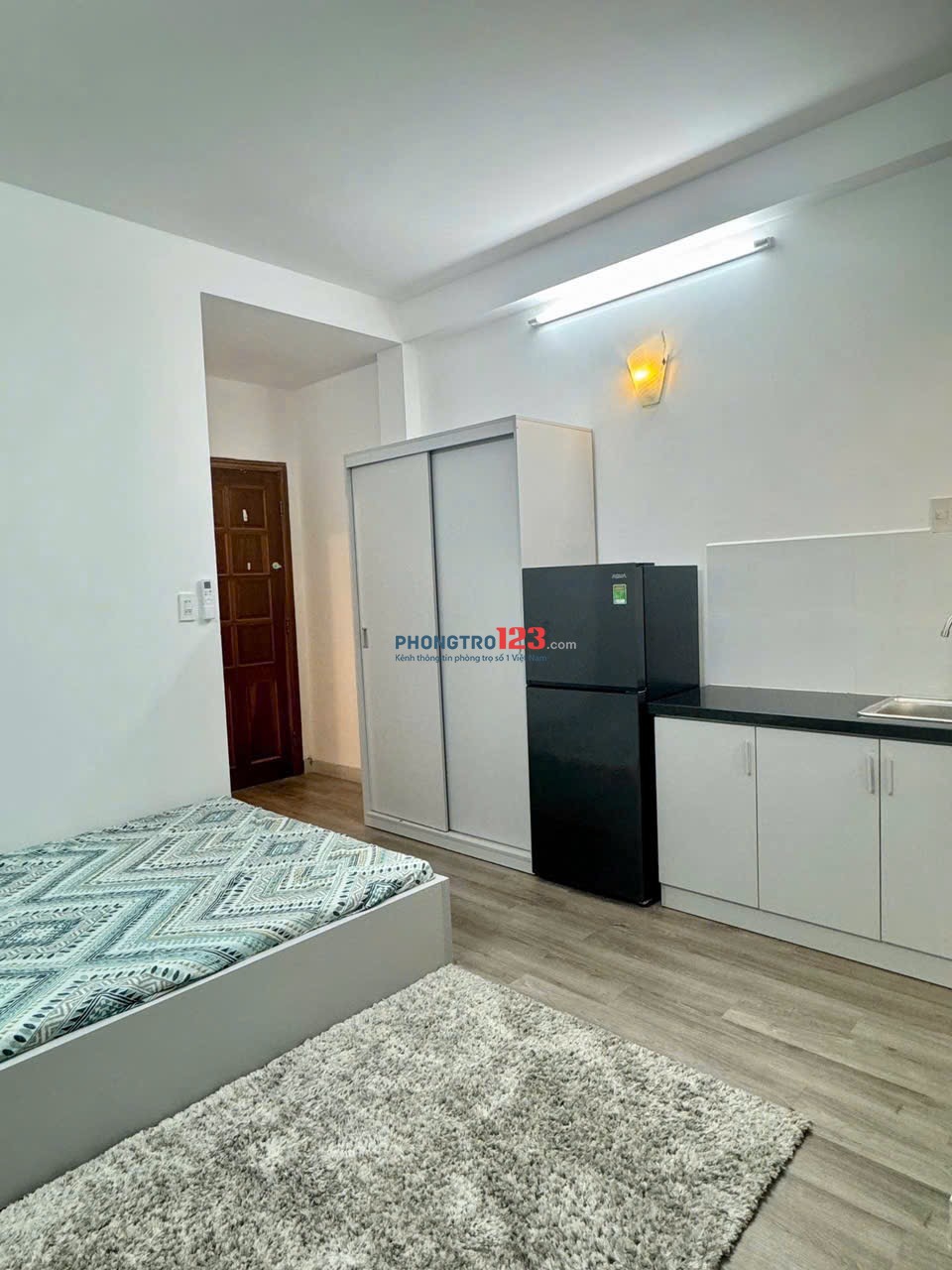 CĂN HỘ FULL NỘI THẤT – QUẬN 1 – GẦN CV LÊ VĂN TÁM