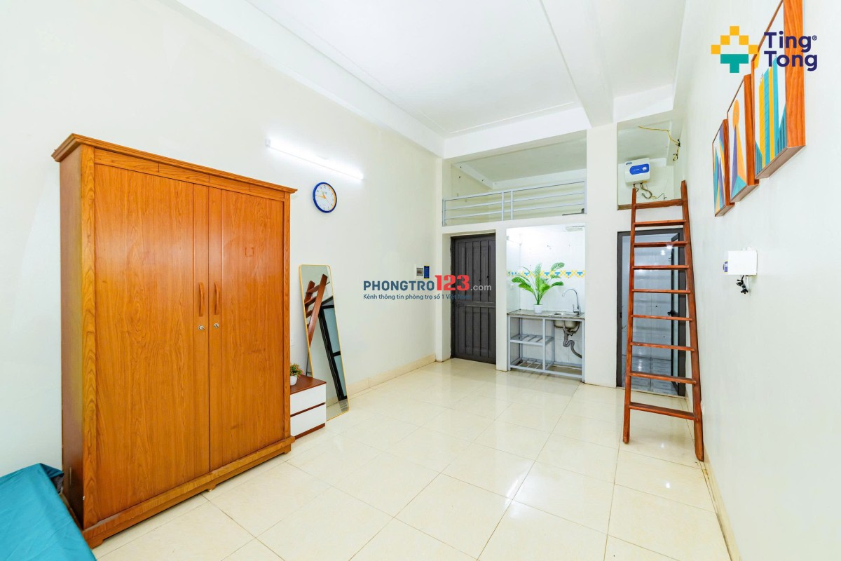 PHÒNG STUDIO BAN CÔNG ở ngõ 24 ĐẠI MỖ - NAM TỪ LIÊM /30M2 - gần đường Bạch Thanh Phong