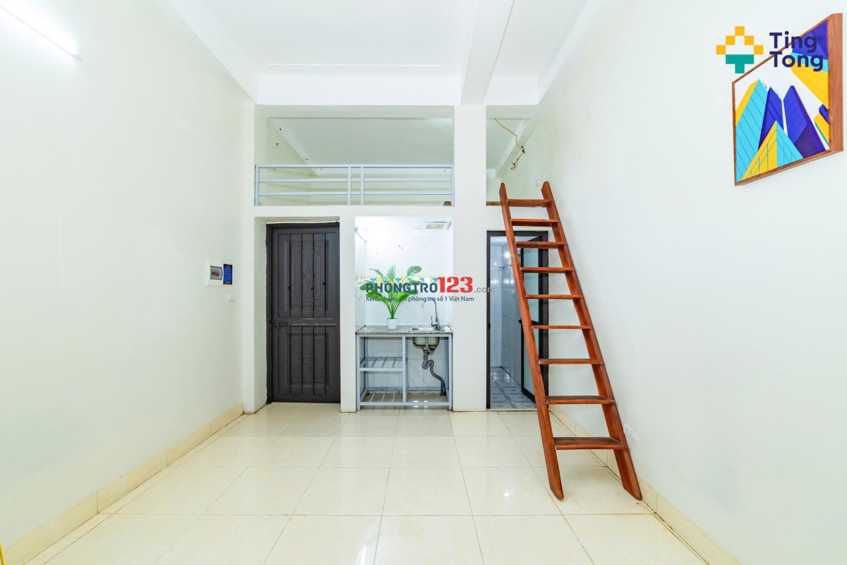 PHÒNG STUDIO BAN CÔNG ở ngõ 24 ĐẠI MỖ - NAM TỪ LIÊM /30M2 - gần đường Bạch Thanh Phong