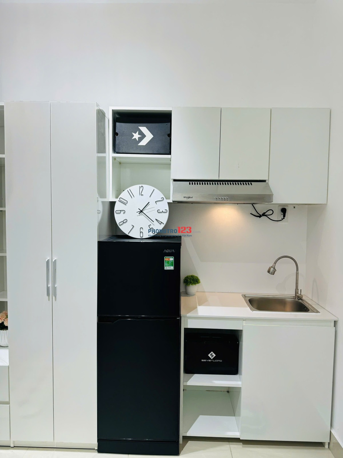 CĂN HỘ FULL NỘI THẤT CỬA SỔ VÀ BAN CÔNG LỚN Ở HUỲNH VĂN BÁNH PHÚ NHUẬN GIÁP Q3,Q1 - LH: 0334998413