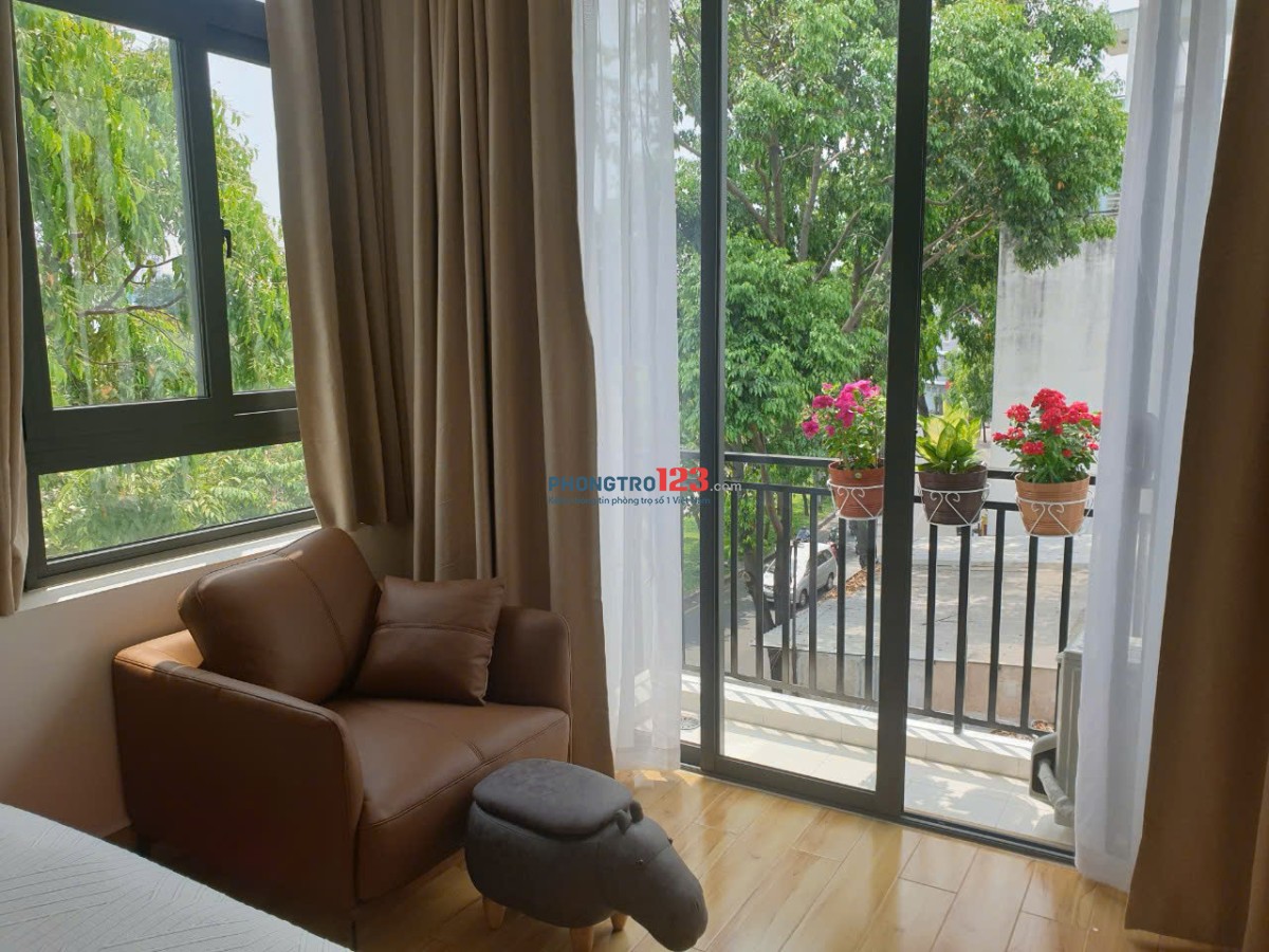 THUÊ NGAY CĂN HỘ NGUYỄN VĂN TRỖI FULL NỘI THẤT BAN CÔNG GẦN SÂN BAY TSN - CÔNG VIÊN HOÀNG VĂN THỤ