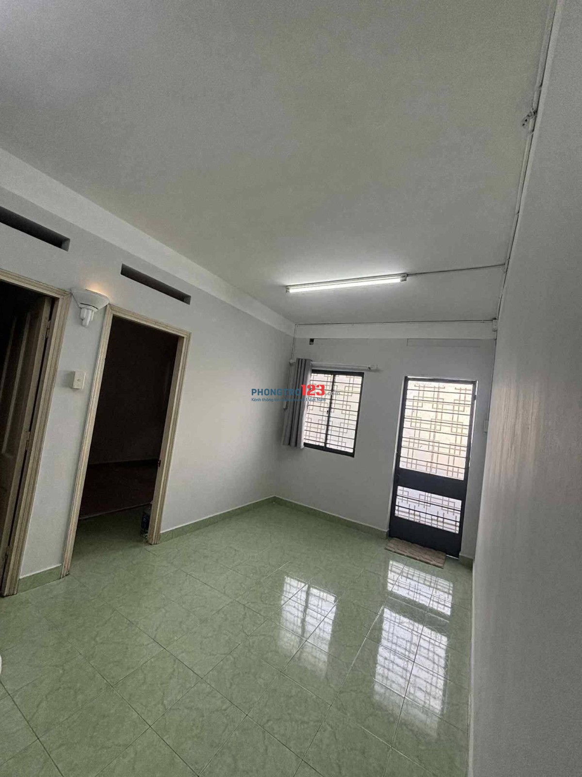 C/c 10A Trần Nhật Duật, Tân Định, Quận 1: 60m2, 2p ngủ 9.5tr/th