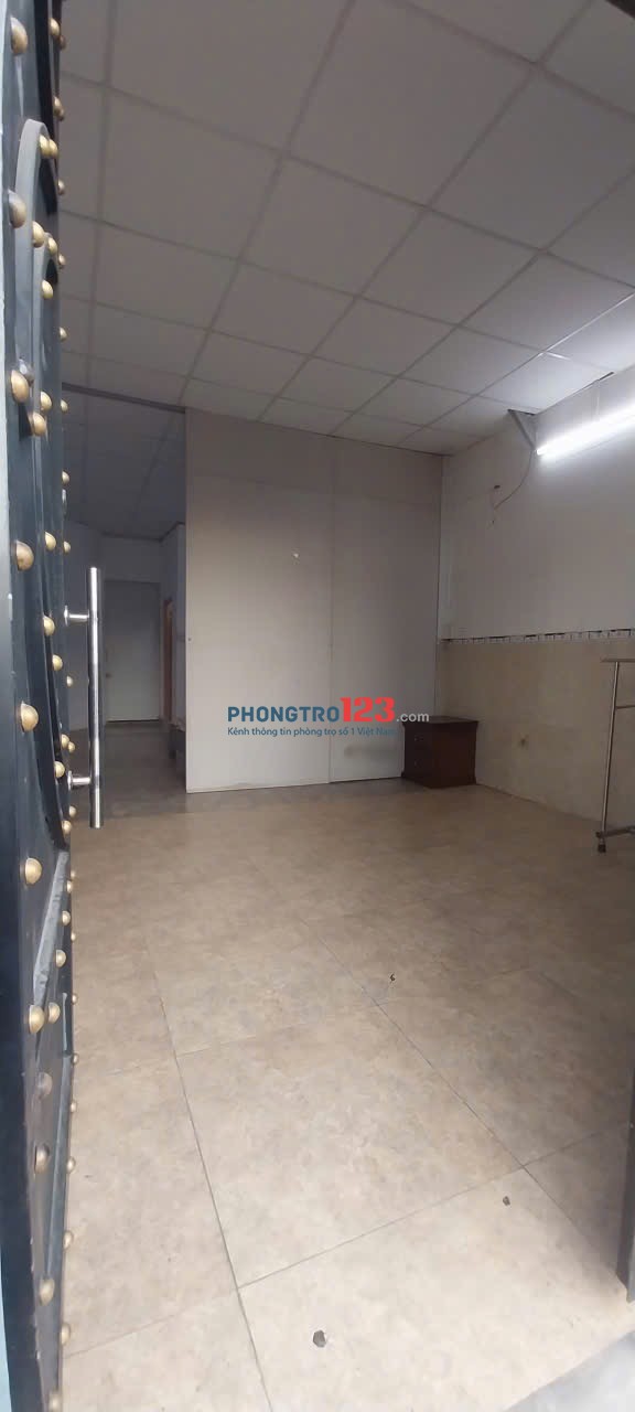 CHO THUÊ PHÒNG VỪA Ở VỪA KINH DOANH . 3.2 Tr