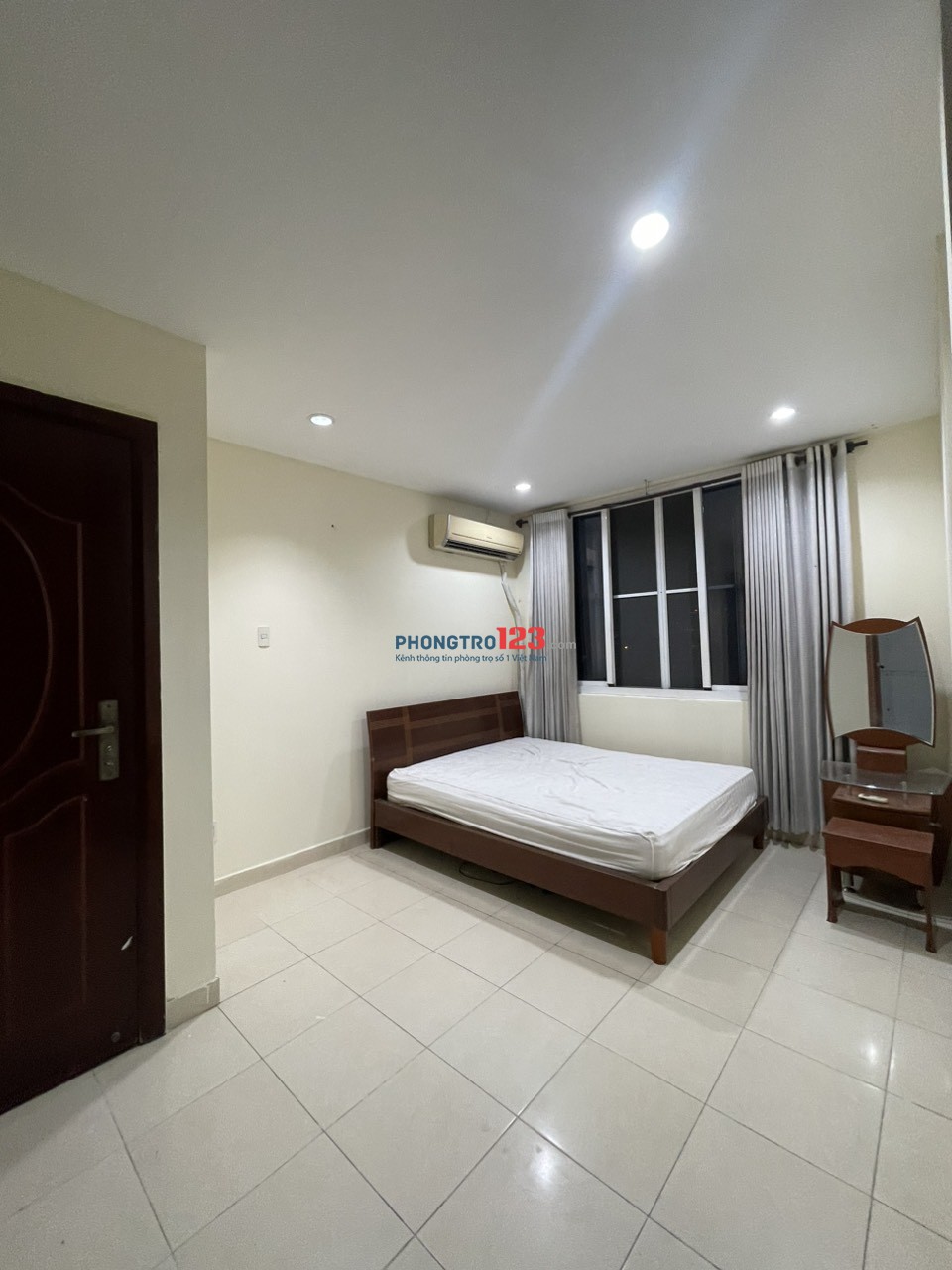 Cho NỮ thuê phòng master trong chung cư AVIEW (đối diện ĐH VHU, UEH...)
