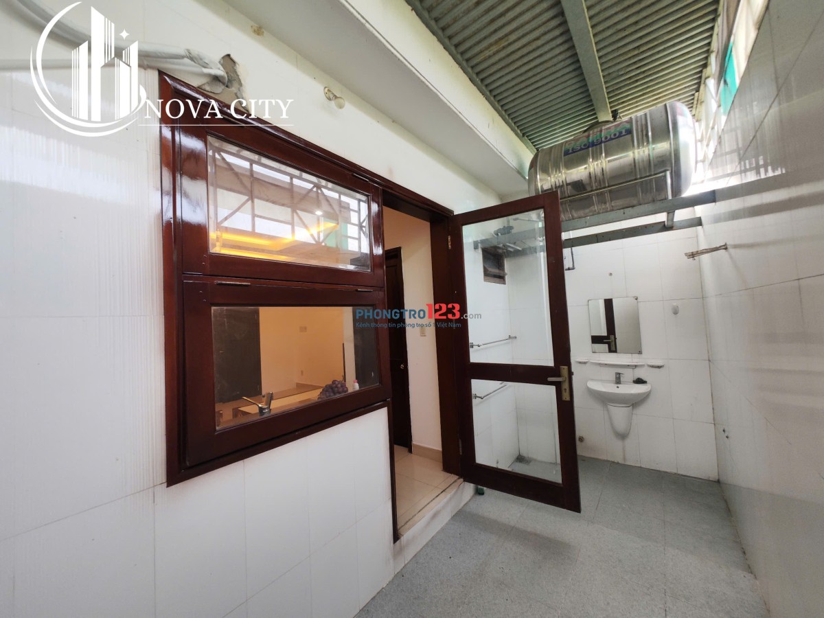 Căn hộ full nội thất có sân sau gần Phạm Hùng - Nguyễn Văn Linh - nhà thờ Nam Hải