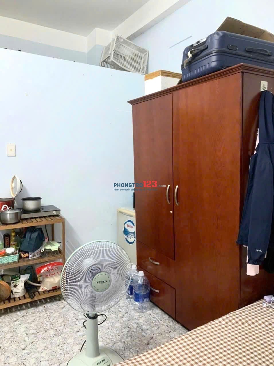CHO THUÊ PHÒNG TRỌ HẺM XE HƠI 50M đến LÊ VĂN SỸ Quận 3