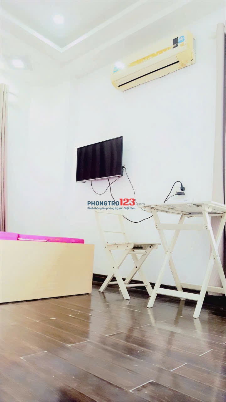 Cho Thuê Phòng Studio Cửa Sổ - Trường Sa - Chỉ Tính Điện Và Nước Còn Lại Free