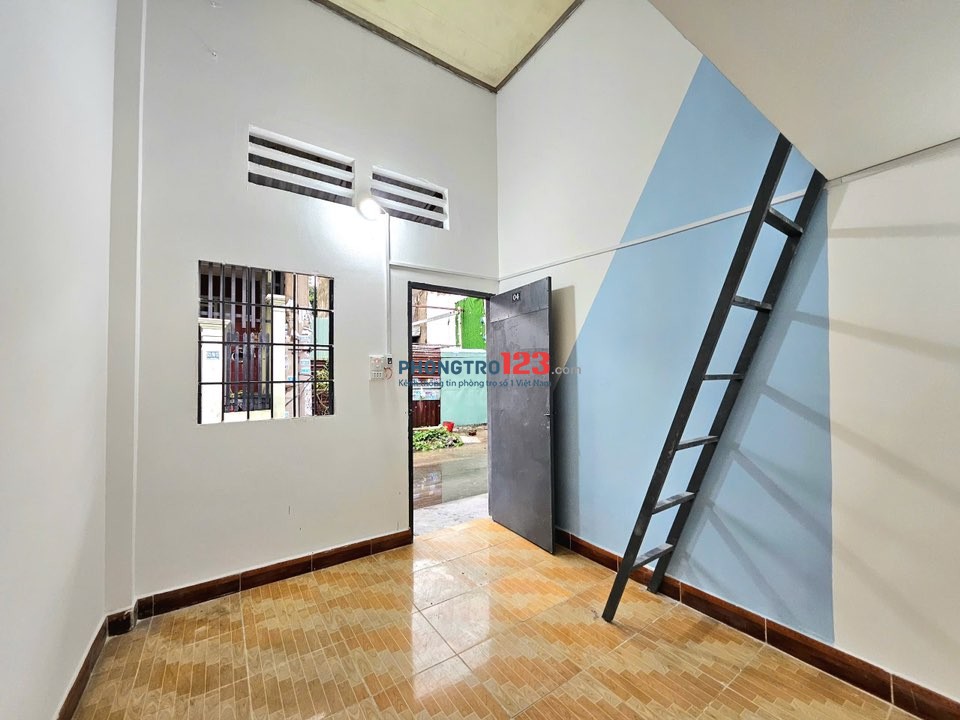 Phòng Gác cao T10 Nguyễn Tri Phương Gần Làng Đại Học Thủ Đức Giờ Tự Do