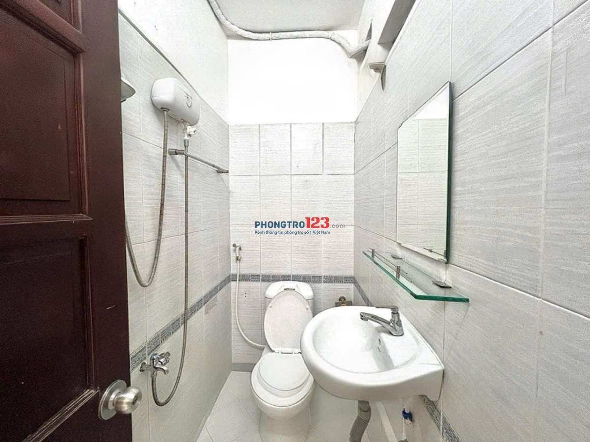 Cho Thuê Phòng Ban Công, Full nội thất gần Ngã Tư Phú Nhuận, Sân Bay, giáp Q1, Bình Thạnh