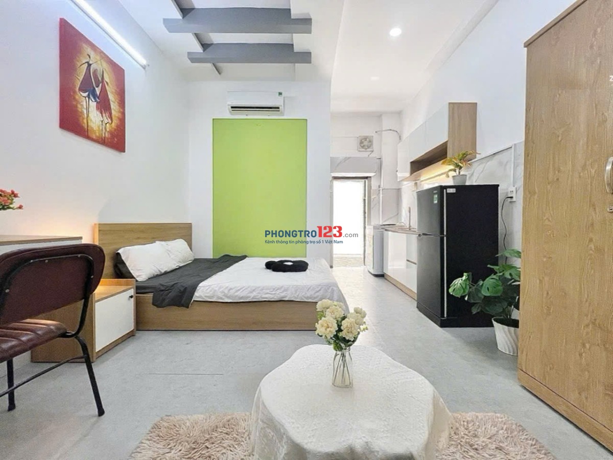 Cho Thuê Phòng Ban Công, Full nội thất gần Ngã Tư Phú Nhuận, Sân Bay, giáp Q1, Bình Thạnh