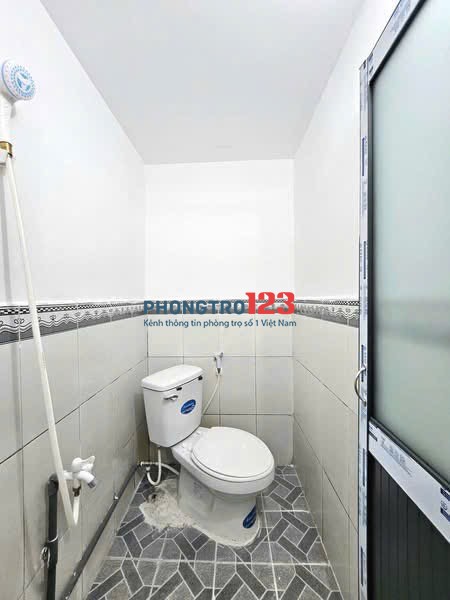 521 Nguyễn Tri Phương, nhận giữ phòng đến đầu T10.2025 2.2 TR