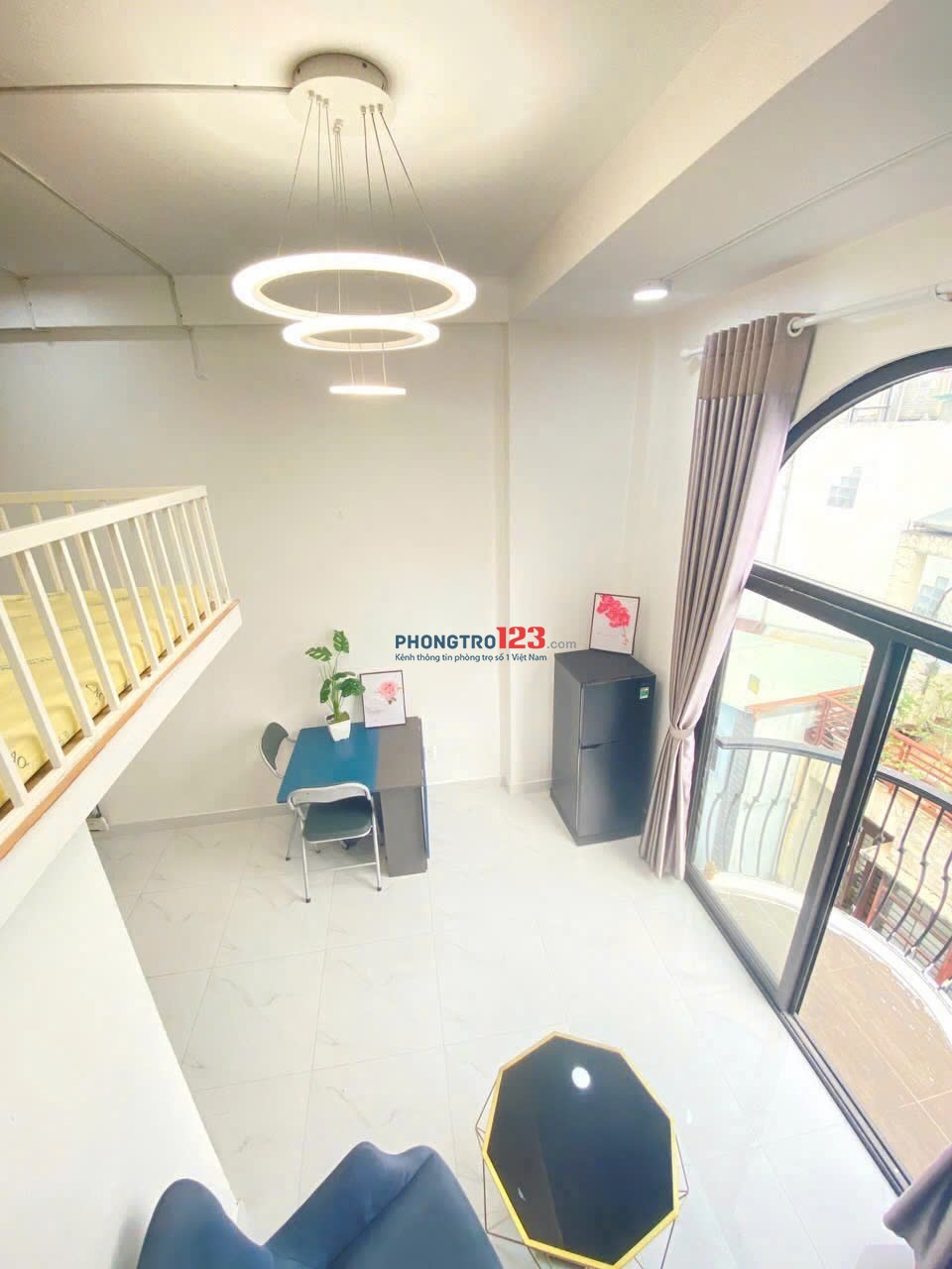 CĂN HỘ TÁCH BẾP CÓ BAN CÔNG FULL NỘI THẤT NGAY TRUNG TÂM TÂN BÌNH