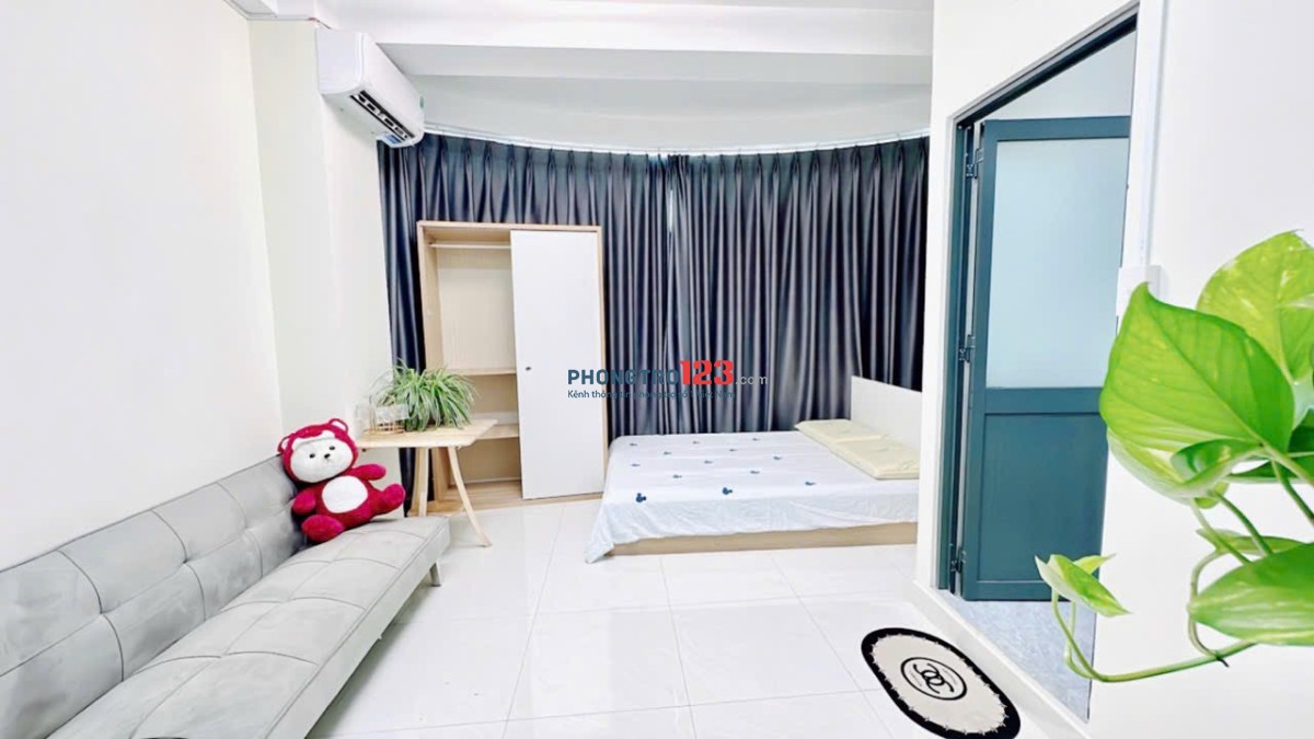 Phòng Full Nội Thất Cửa Sổ Trời Rộng 40m2 Ngay Chợ Bà Chiểu Gần Q1