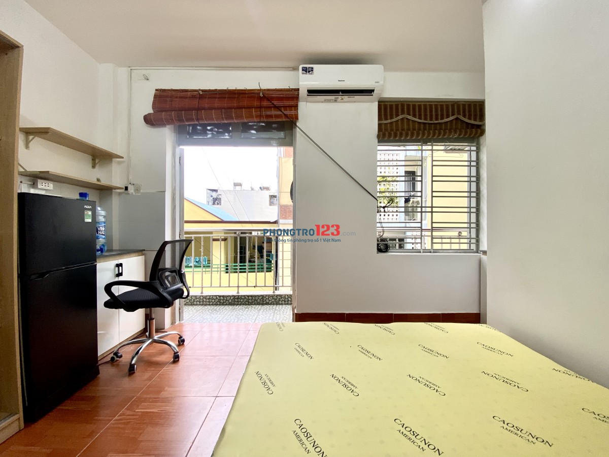 CHO THUÊ CĂN HỘ FULL NỘI THẤT - BAN CÔNG - GẦN ĐH HUTECH, GTVT, CHỢ BÀ CHIỂU