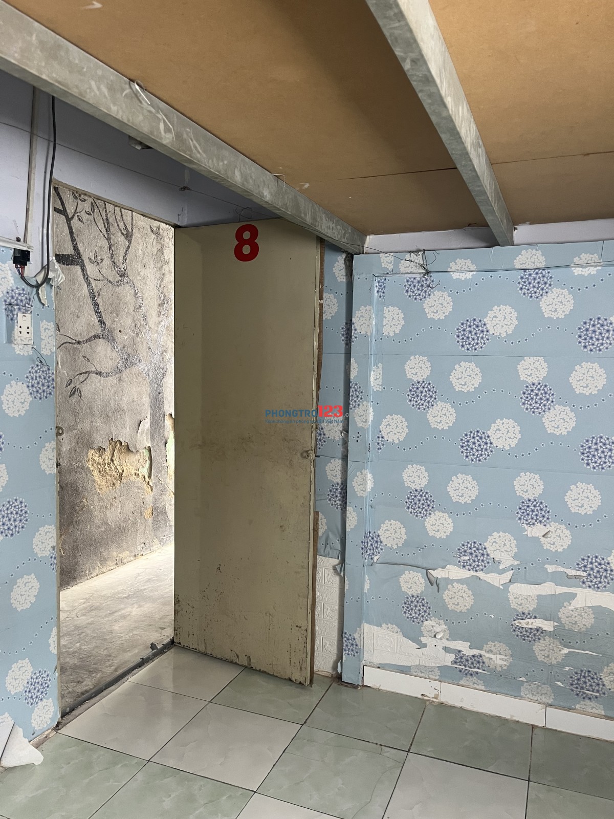 Cho thuê phòng 18m2 có gác - đường Tân Kỳ Tân Quý - Q Tân Phú