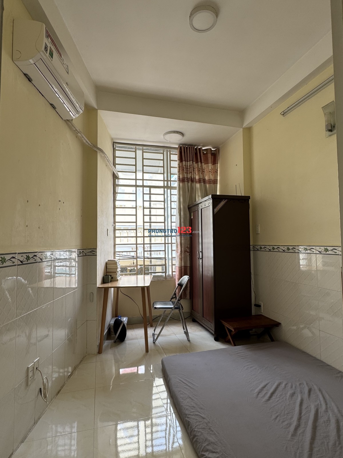 Chính chủ cho thuê nhà hẻm Hoàng Sa, phường Tân Định, Q1 (cách mặt tiền Hoàng Sa 30m), 1 trệt 2 lầu,