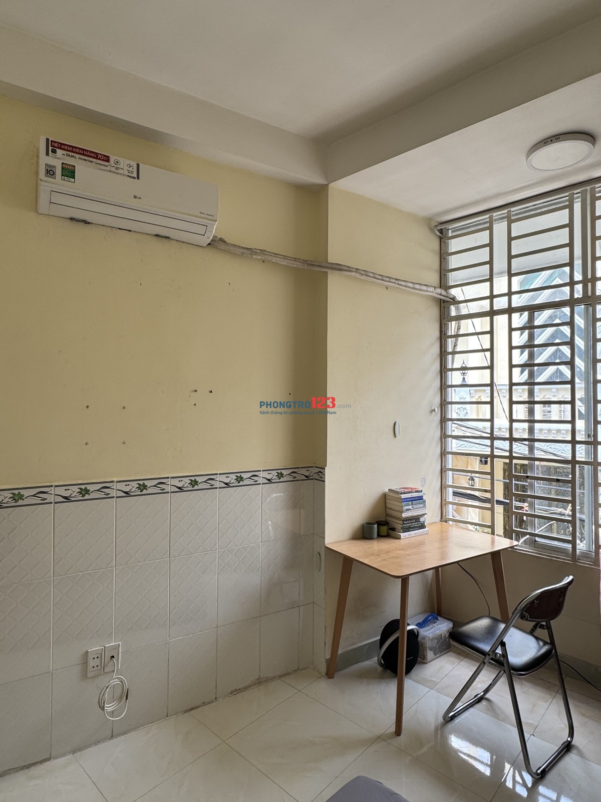 Chính chủ cho thuê nhà hẻm Hoàng Sa, phường Tân Định, Q1 (cách mặt tiền Hoàng Sa 30m), 1 trệt 2 lầu,