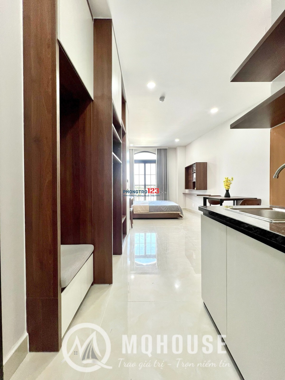 CHO THUÊ CĂN HỘ BAN CÔNG NHÀ ĐẸP GẦN SÂN BAY - CV HOÀNG VĂN THỤ