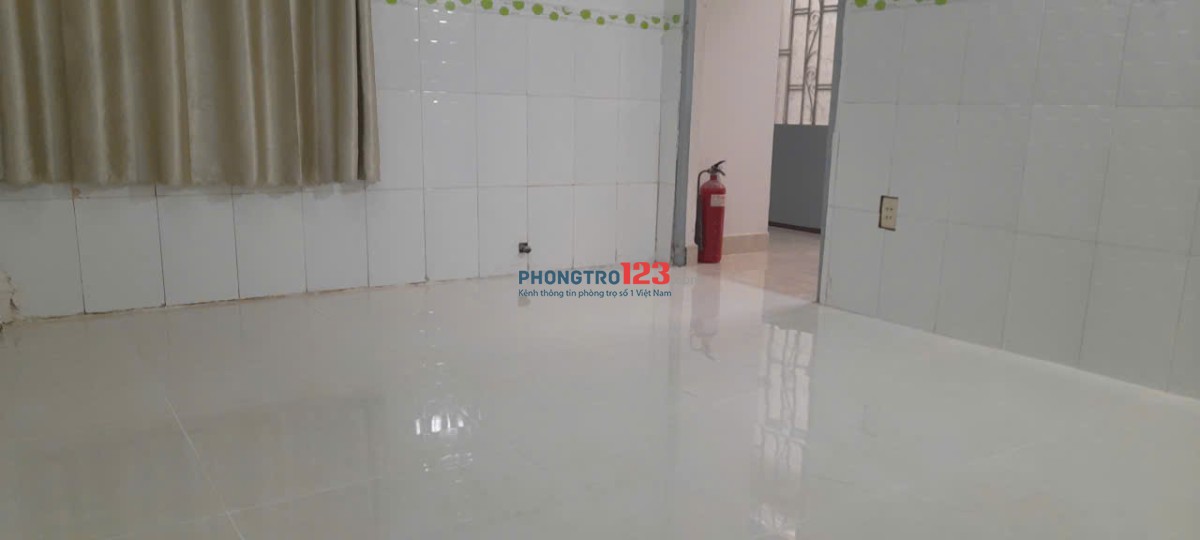 Còn 1 phòng ngay trung tâm Q3 - Chính chủ cho thuê phòng mới thoáng có cửa sổ, giếng trời