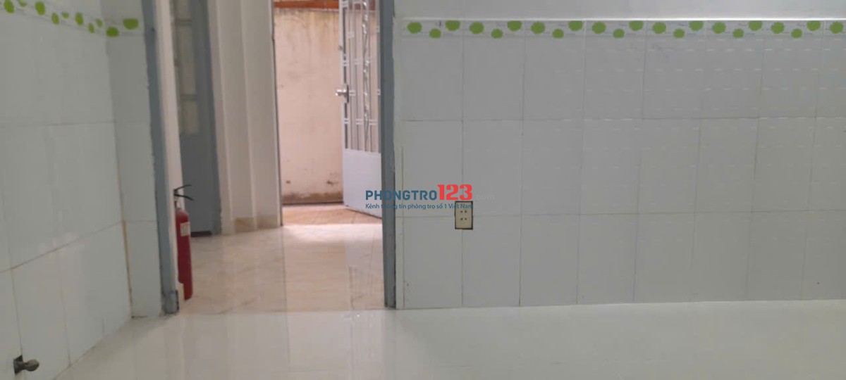 Còn 1 phòng ngay trung tâm Q3 - Chính chủ cho thuê phòng mới thoáng có cửa sổ, giếng trời