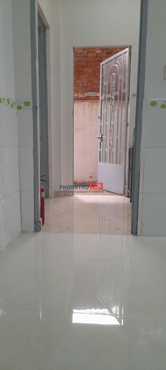 Còn 1 phòng ngay trung tâm Q3 - Chính chủ cho thuê phòng mới thoáng có cửa sổ, giếng trời