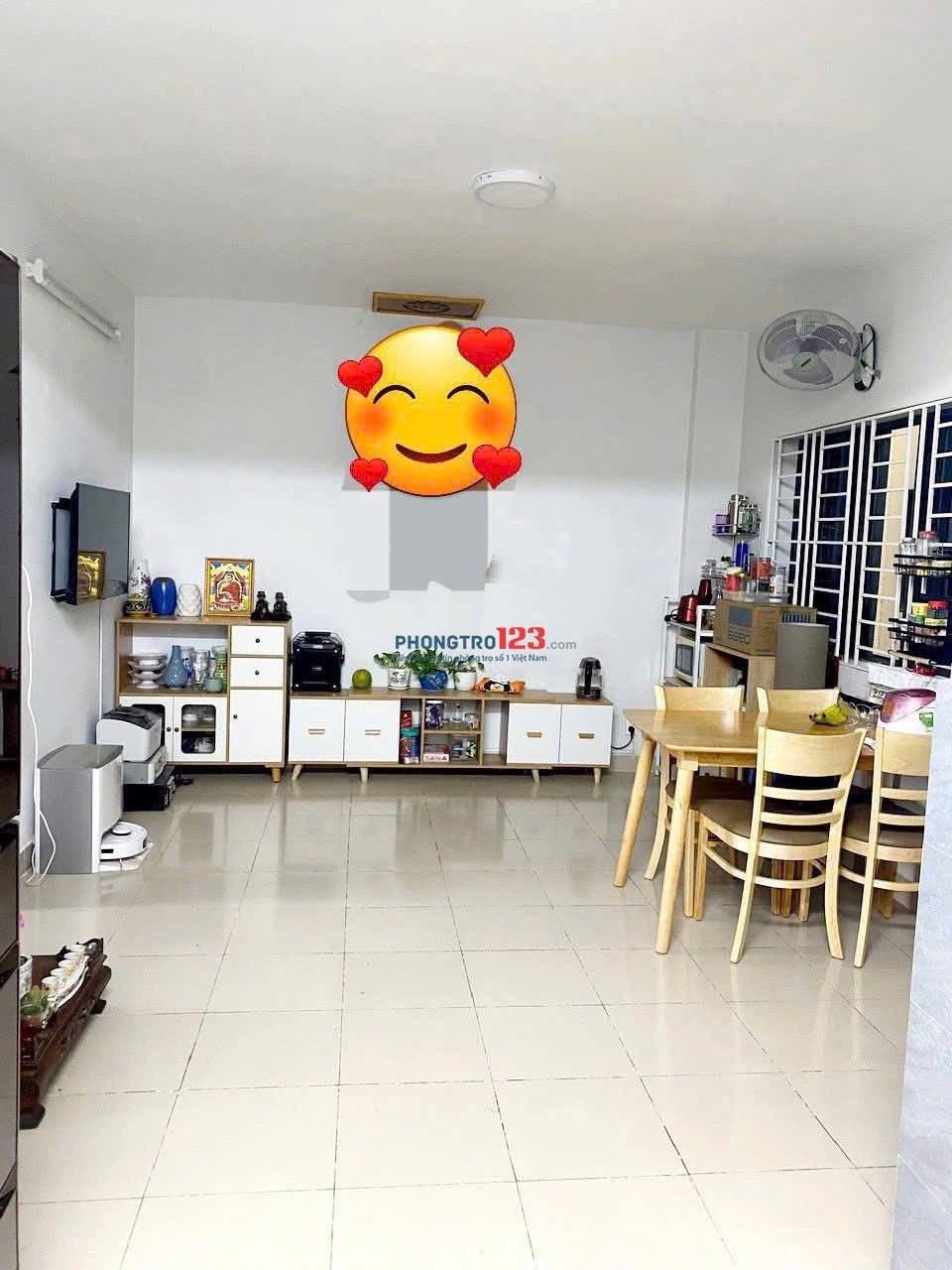 Chung cư Trần Quang Khải, Quận 1: 86m2, 2p ngủ, full nội thất, 12tr/th