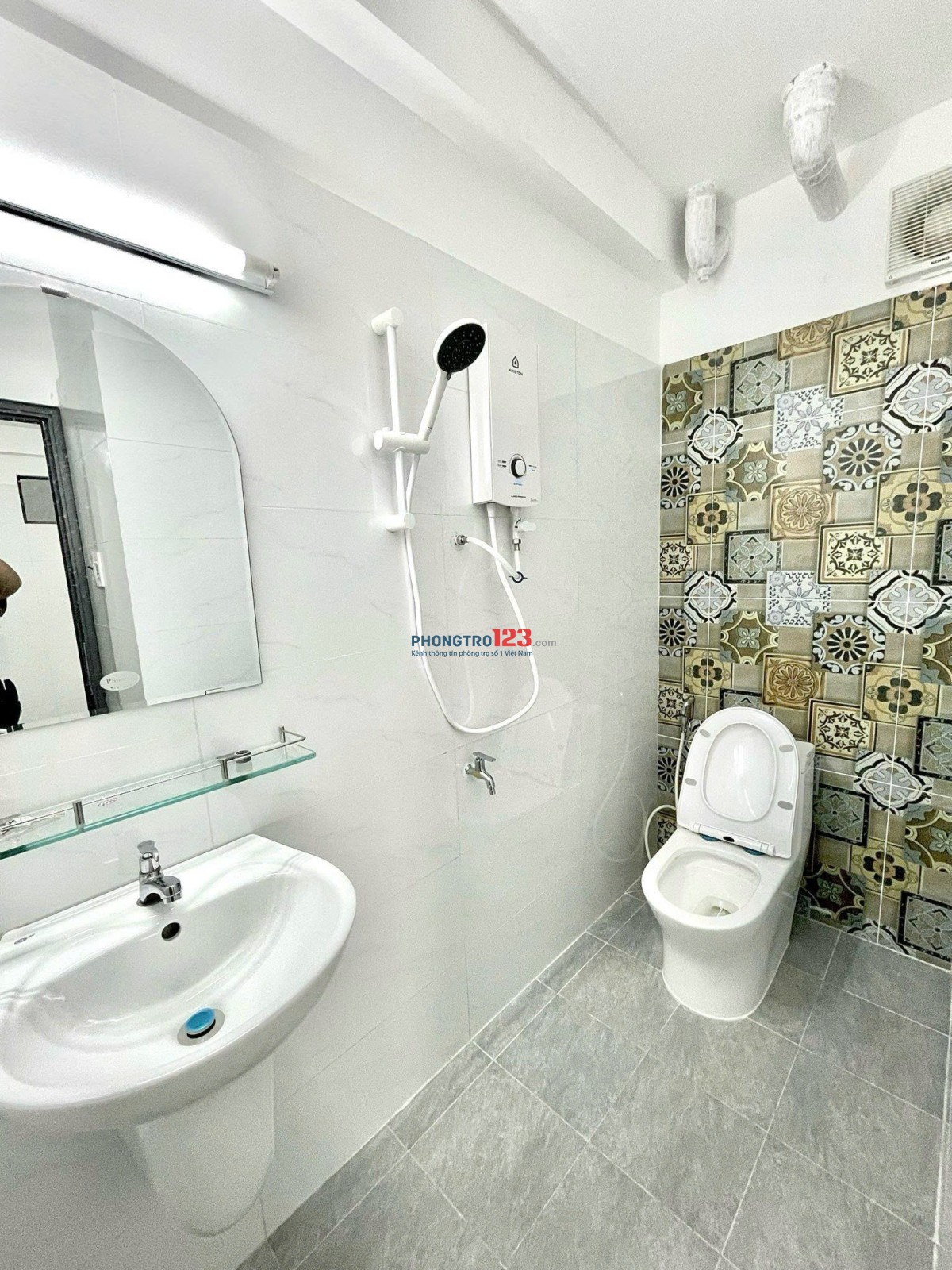 CHO THUÊ PHÒNG TRỌ CÓ GÁC VẠN KIẾP FULL NỘI THẤT CỬA SỔ LỚN GẦN PHAN ĐĂNG LƯU - PHÚ NHUẬN