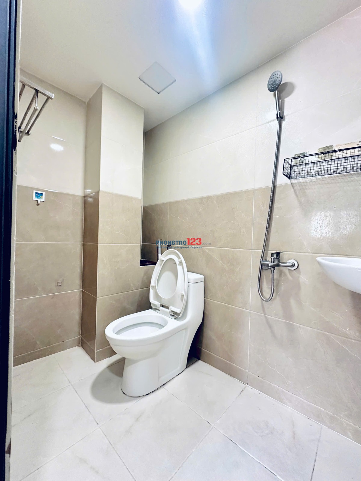 CHDV- TRẦN HƯNG ĐẠO QUẬN 5- HỖ TRỢ GIỮ PHÒNG